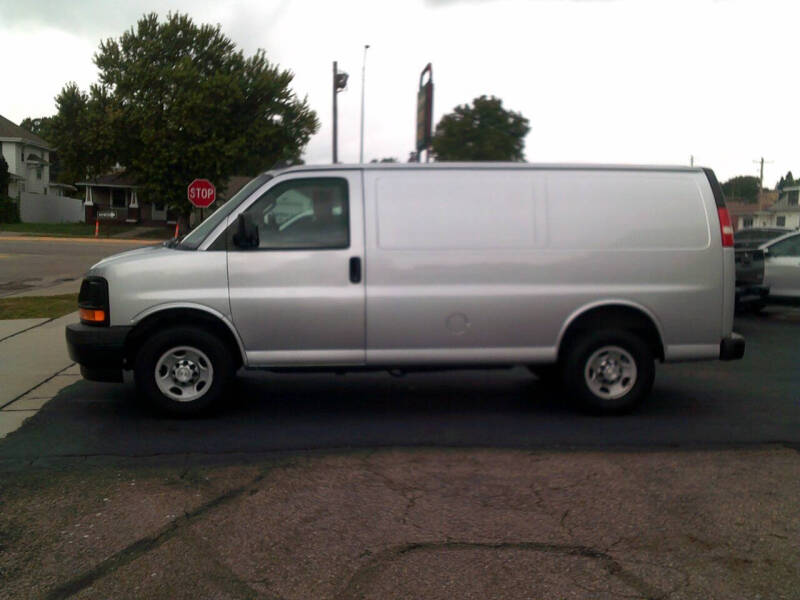 2017 Chevrolet Express 2500