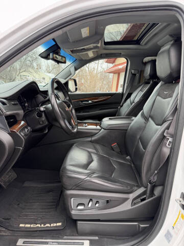 2017 Cadillac Escalade ESV Premium Luxury