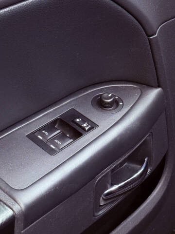 2013 Dodge Challenger SXT