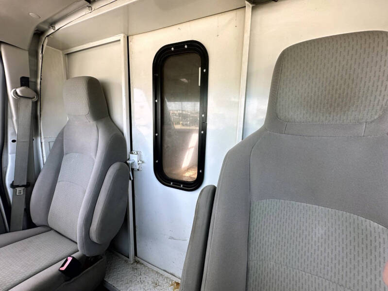 2012 Ford E-Series E-350 SD