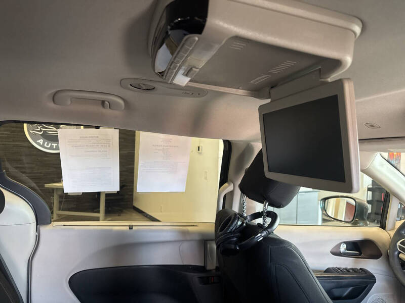 2018 Chrysler Pacifica Touring Plus
