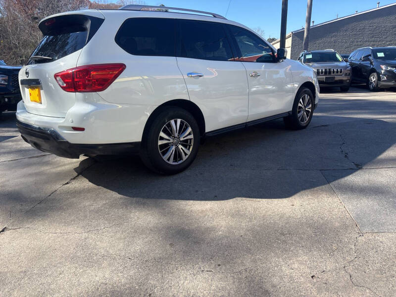 2020 Nissan Pathfinder SL