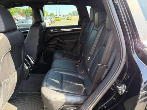 2011 Porsche Cayenne S