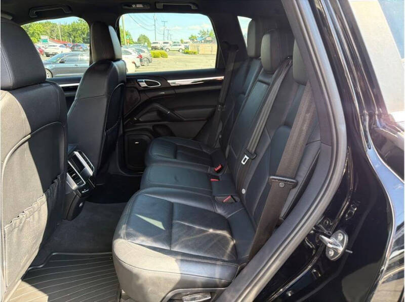 2011 Porsche Cayenne S