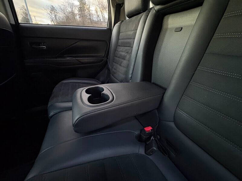 2019 Mitsubishi Outlander SE