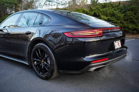 2018 Porsche Panamera 4