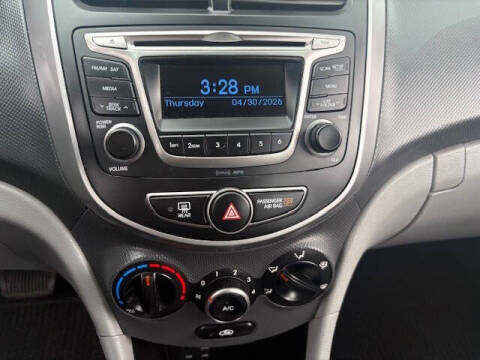 2017 Hyundai Accent SE