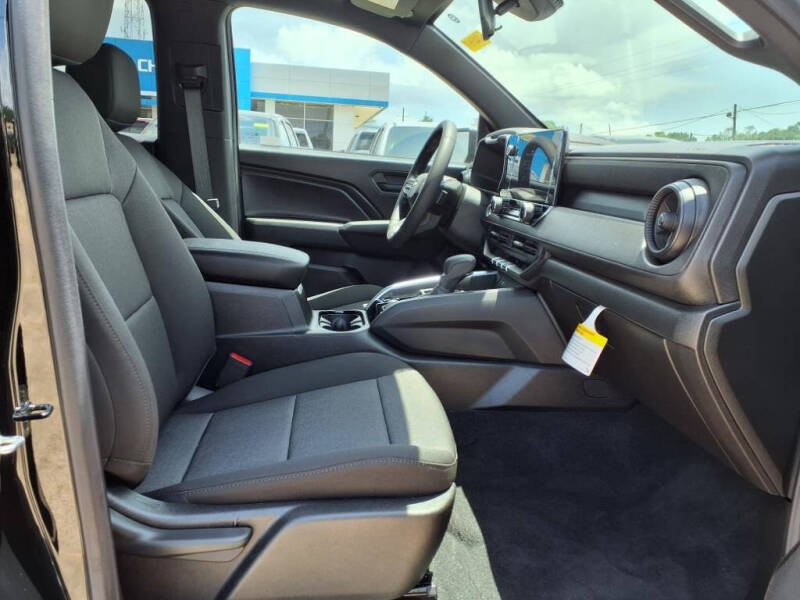 2025 Chevrolet Colorado Work Truck