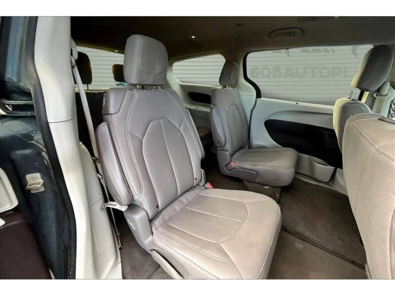 2021 Chrysler Pacifica Touring