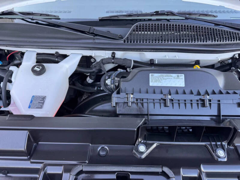 2022 Chevrolet Express 2500