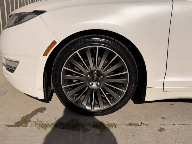 2014 Lincoln MKZ