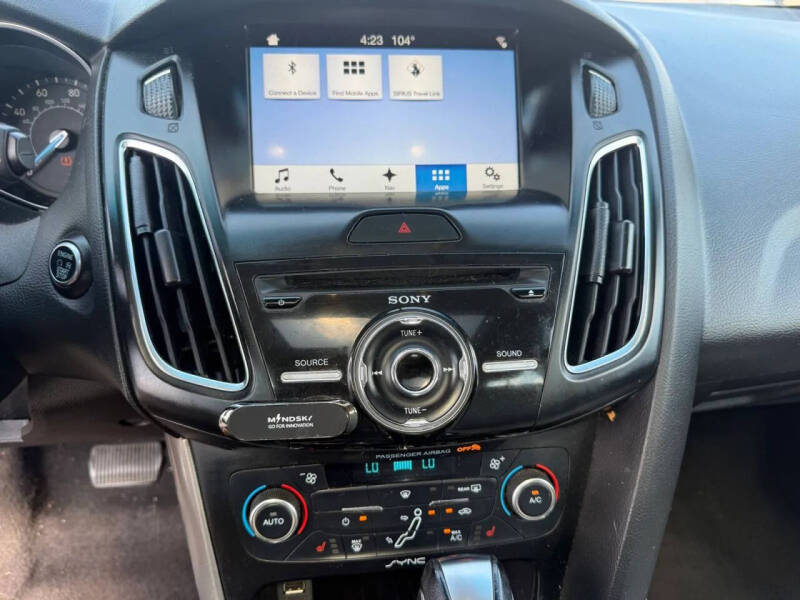 2017 Ford Focus Titanium