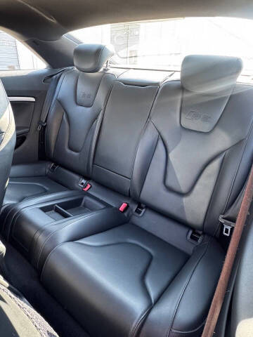 2011 Audi S5 4.2 quattro Prestige