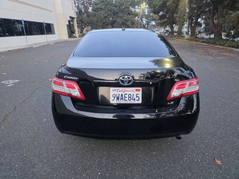 2011 Toyota Camry LE