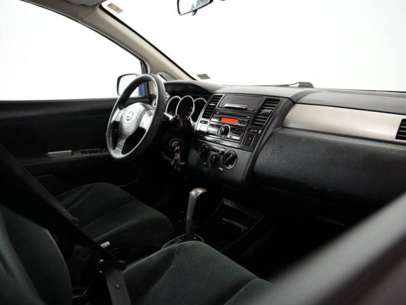 2012 Nissan Versa 1.8 S