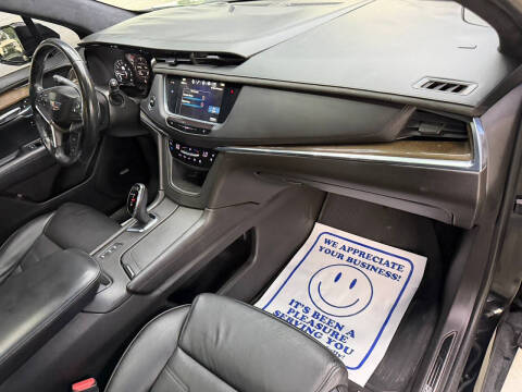 2019 Cadillac XT5 Platinum