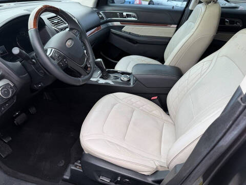 2018 Ford Explorer Platinum