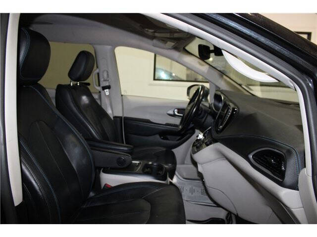 2021 Chrysler Pacifica Hybrid Touring L