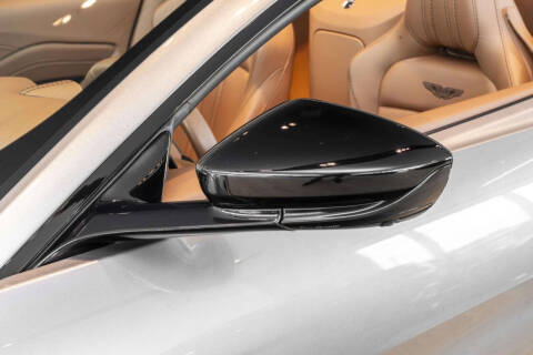 2023 Aston Martin Vantage