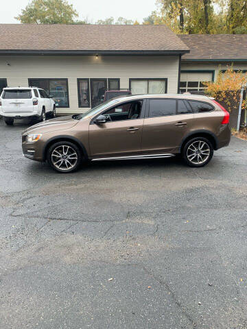 2015 Volvo V60 Cross Country for sale at ALAN SCOTT AUTO REPAIR in Brattleboro VT