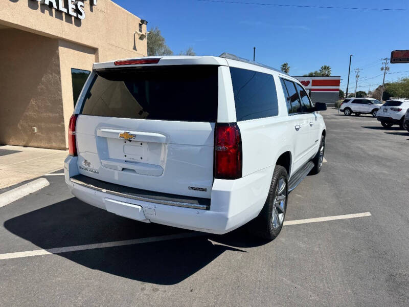 2017 Chevrolet Suburban Premier - Photo 6