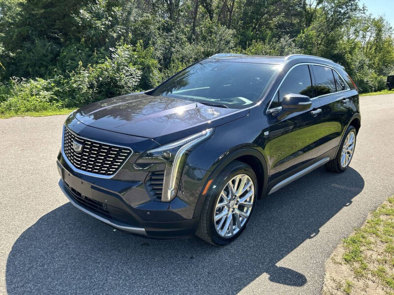 2022 Cadillac XT4 Premium Luxury