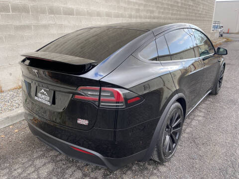 2022 Tesla Model X Plaid