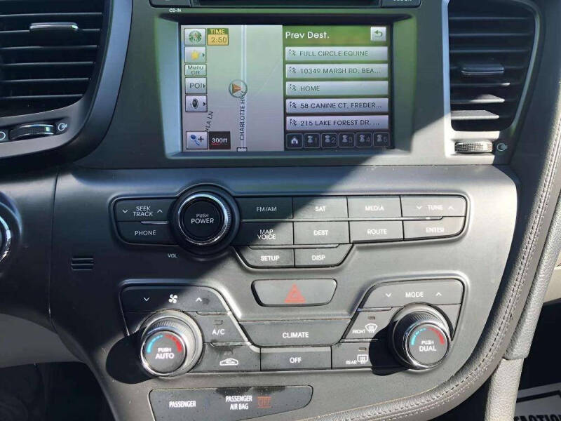 2011 Kia Optima EX Turbo