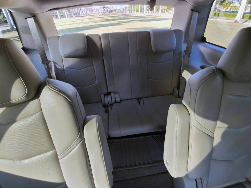 2016 Cadillac Escalade Luxury Collection