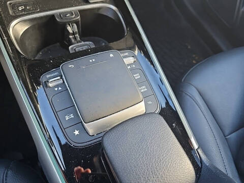 2022 Mercedes-Benz GLB GLB 250 4MATIC