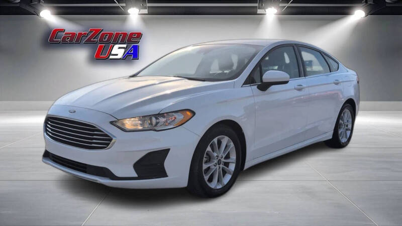 2020 Ford Fusion SE's photo