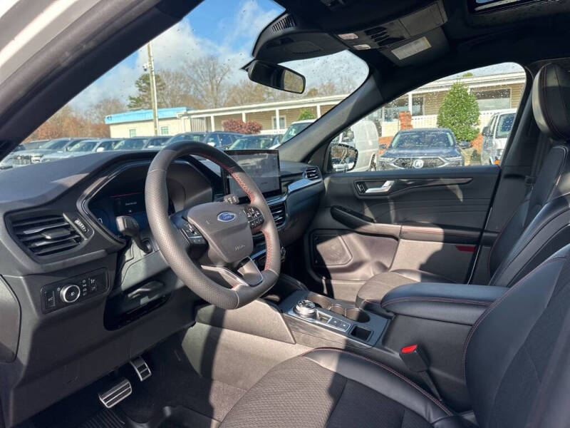 2023 Ford Escape ST-Line Select