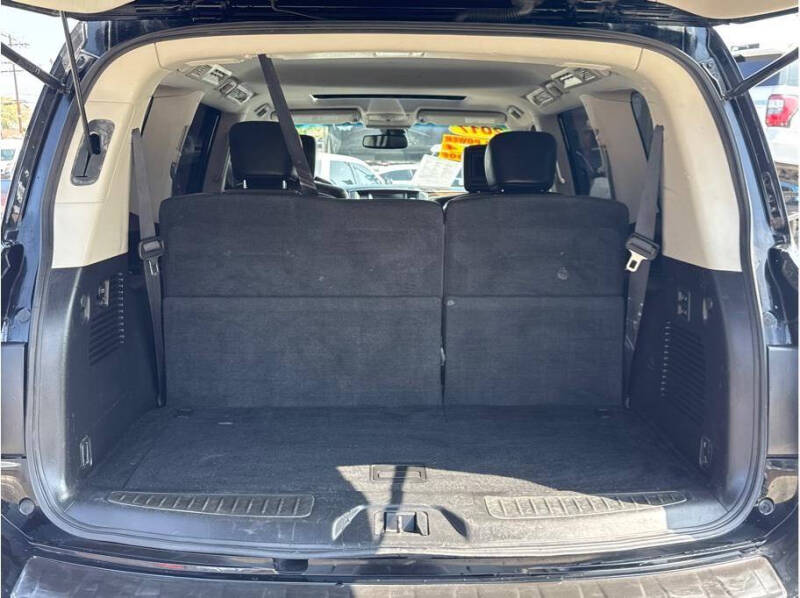 2017 Nissan Armada Platinum