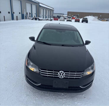 2012 Volkswagen Passat SEL