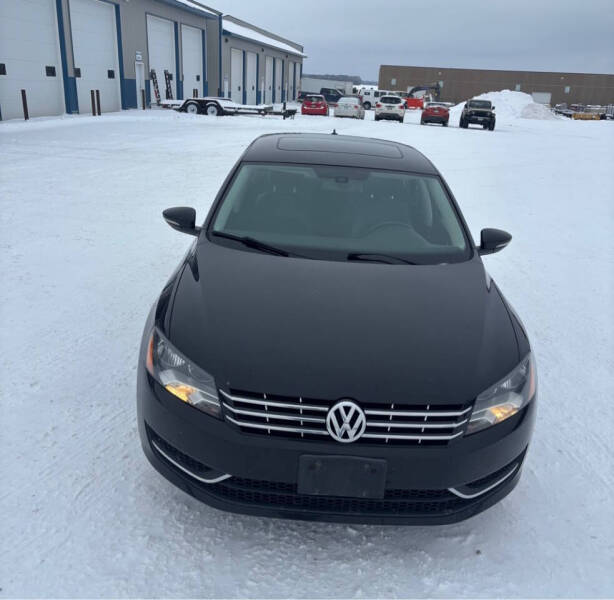 2012 Volkswagen Passat SEL