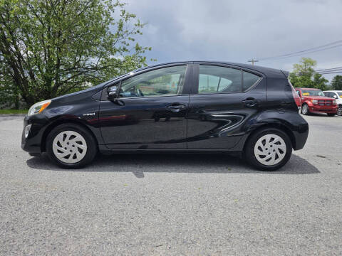 2016 Toyota Prius c Two