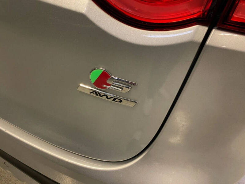 2019 Jaguar F-PACE S