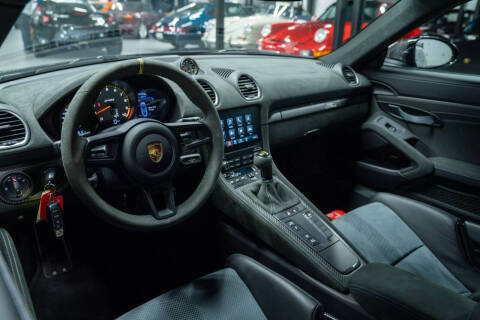 2023 Porsche 718 Cayman GT4 RS