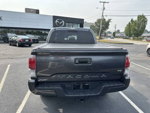 2022 Toyota Tacoma SR5 V6