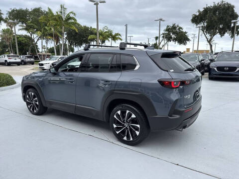 2025 Mazda CX-50 Hybrid Premium Plus