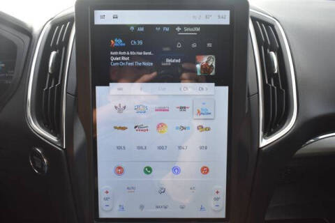 2022 Ford Edge Titanium