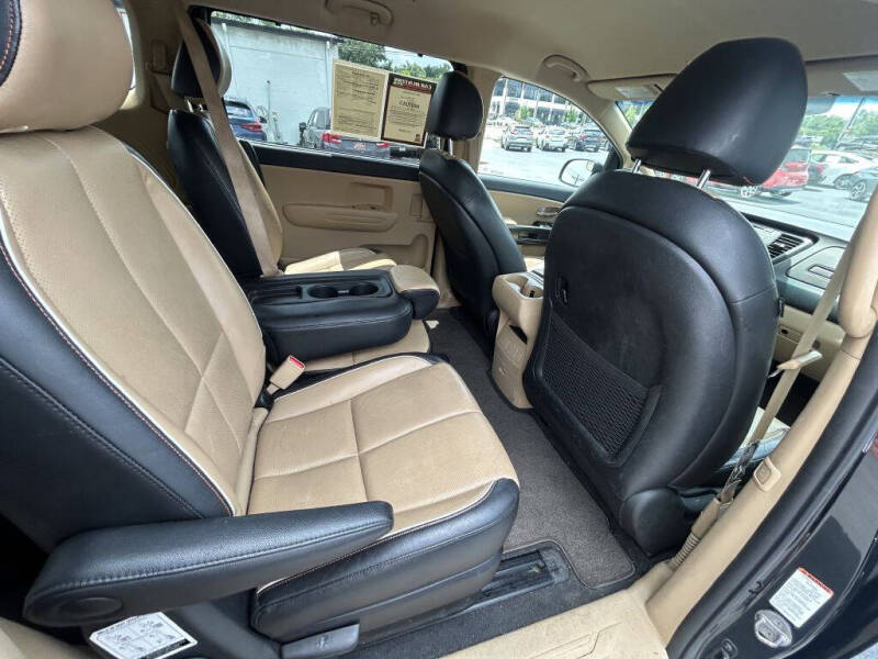 2017 Kia Sedona LX