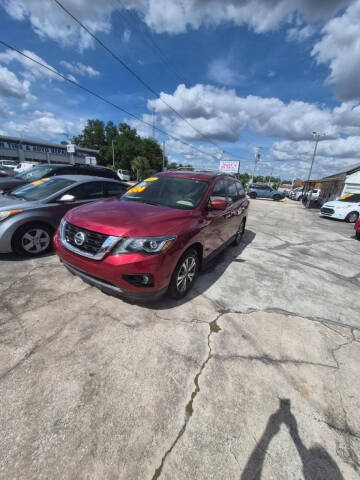 2017 Nissan Pathfinder SL