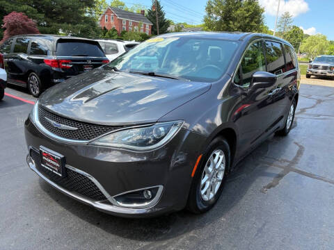 2020 Chrysler Pacifica Touring