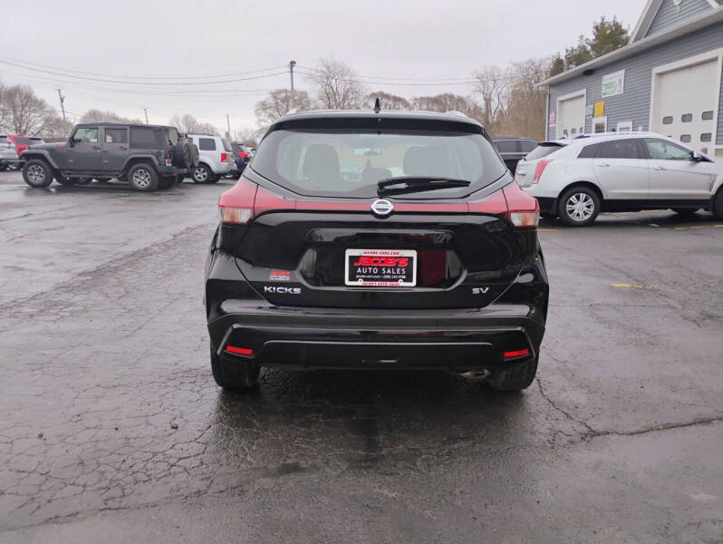 2021 Nissan Kicks SV