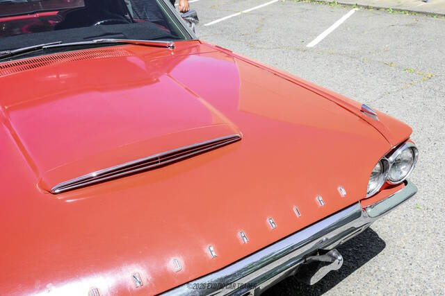 1964 Ford Thunderbird