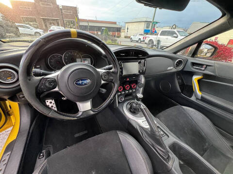 2017 Subaru BRZ Series.Yellow