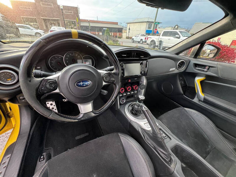 2017 Subaru BRZ Series.Yellow