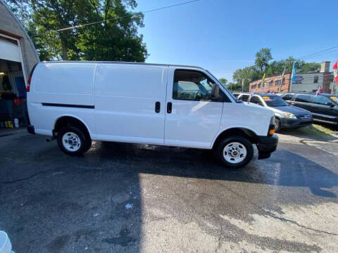 2019 GMC Savana for sale at Drive Deleon in Yonkers NY