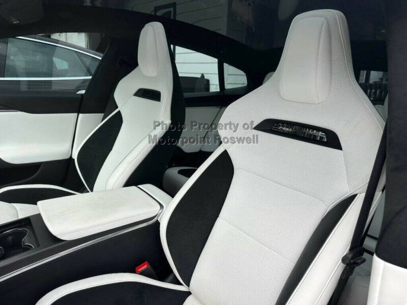 2025 Tesla Model S Plaid